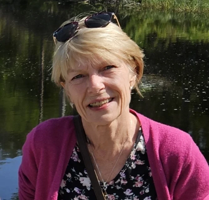 Kerstin Holmqvist Larsson, ledare